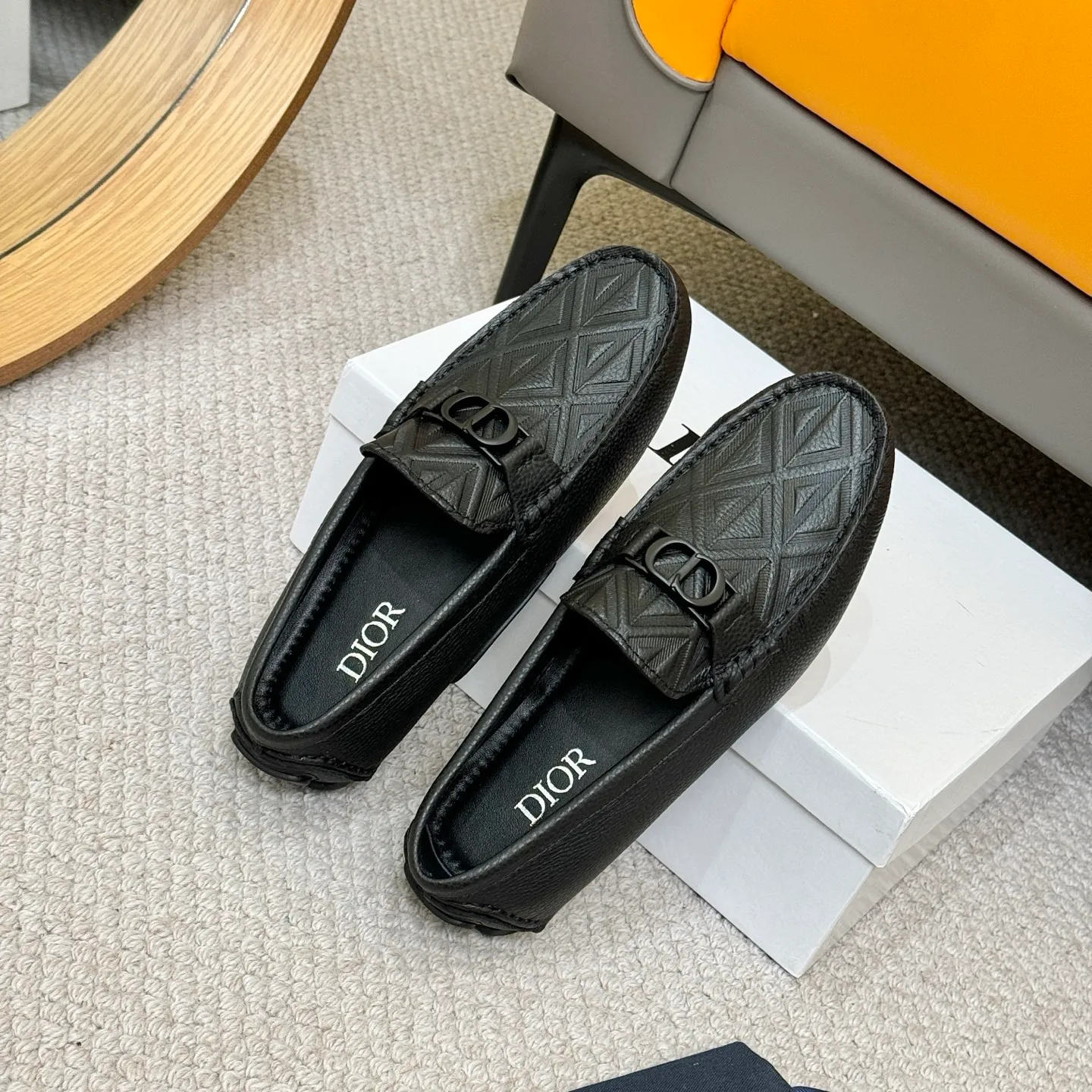 Men's clothing and shoes 💰420! (Yangli) Quality DIOR [Dior’s latest arrival] real auction hot-selling Doudou shoes 🔍DIOR) new Doudou shoes 👍Belgian designer Martin Margiela serves as Gucci shoe designer y full of charm, luxury style gentleman upper: imported cowhide, lining with spring sweat-absorbent first-layer sheepskin. Outsole Brand outsole, the last stitching on the bottom will never come off; equipped with classic Gucci exquisite hardware C D buckle💋The whole pair of shoes is fashionable and casual without losing high-end style; standard 38-46